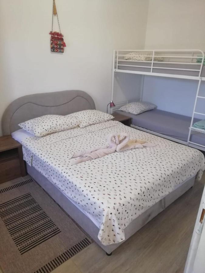 הוילה Gradac  Nikini Dvori מראה חיצוני תמונה